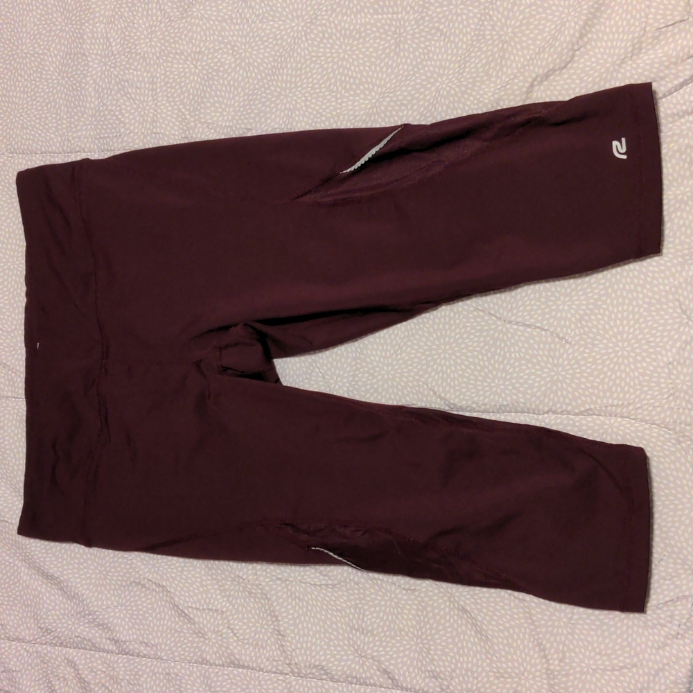 R Gear running Capri leggings